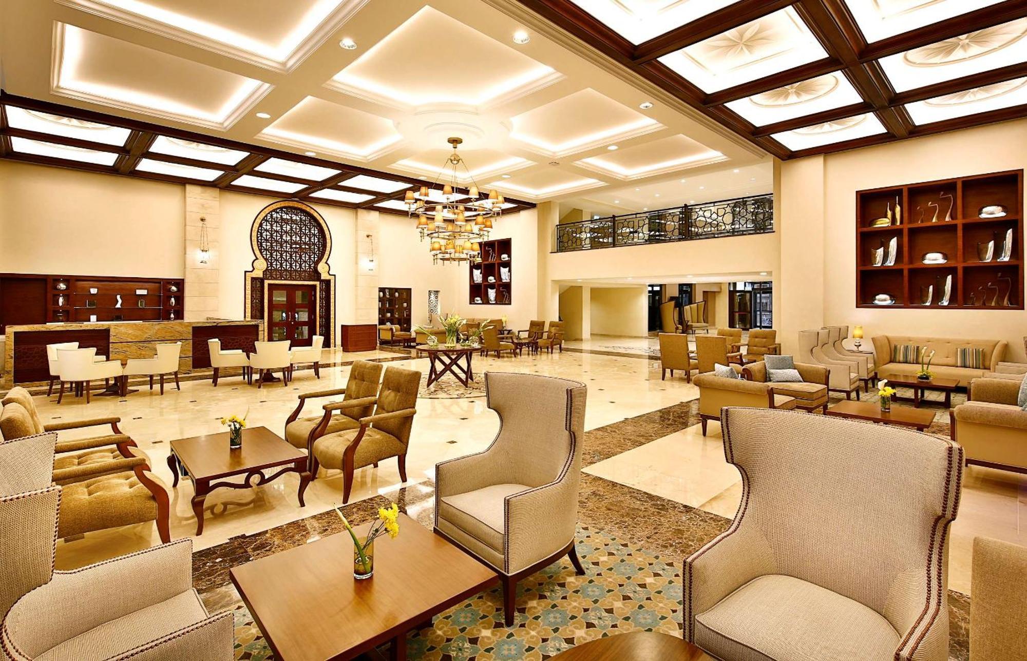 Hilton Alexandria King'S Ranch Hotel Кинг-Мариут Экстерьер фото The lobby of the hotel